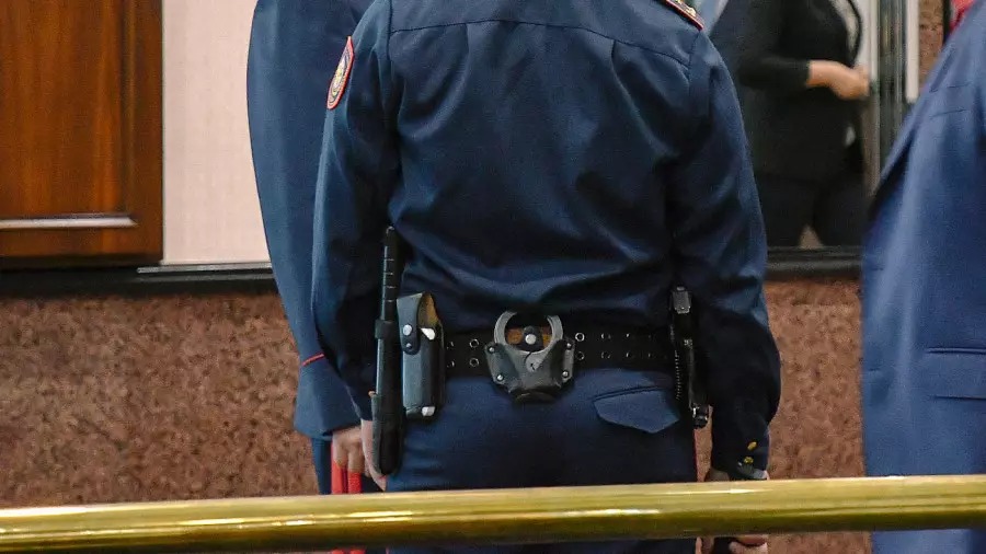 Шетелде жасырынып жүрген атышулы қазақстандықтар