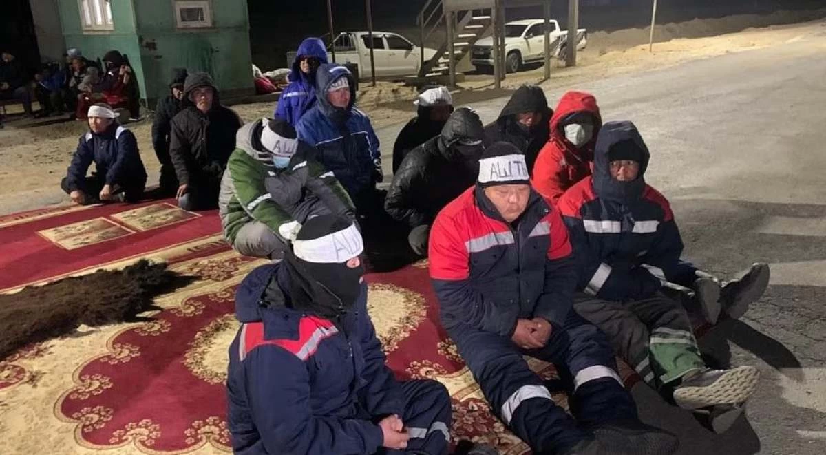 Жұмыс талап еткен Жетібайдың тұрғындары аштық жариялауын тоқтатты