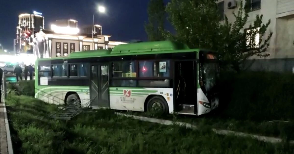 Шымкенттегі жүргізушісі жоқ автобус апатынан қаза тапқандар саны 5-ке жетті