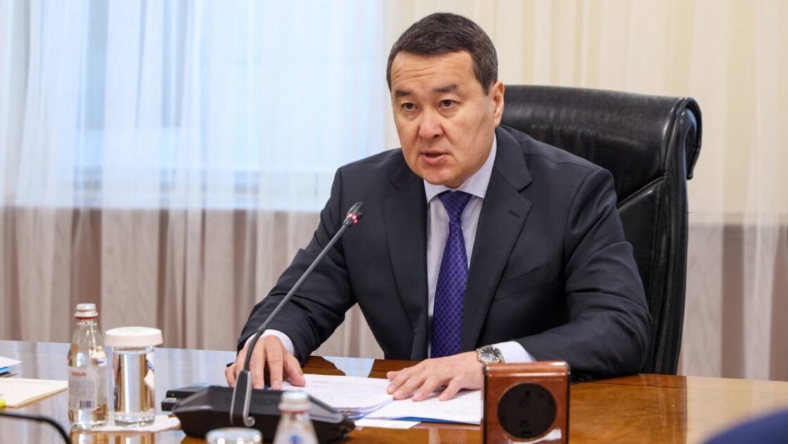 Әуежай маңындағы заңсыз берілген жерлерді қайтарып алу керек – Смайылов