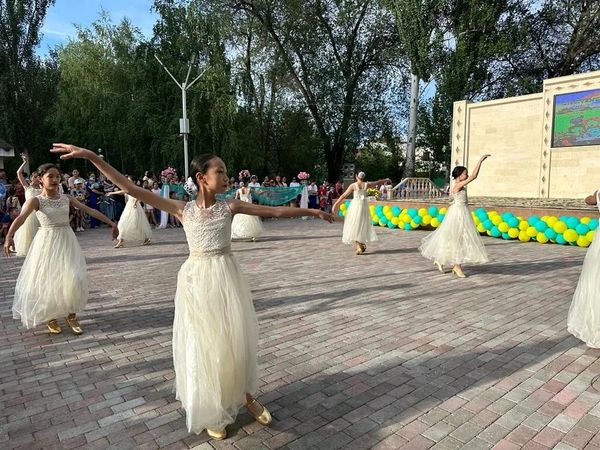 ҚОРДАЙДА БАЛАЛАР МЕРЕКЕСІ КЕҢ КӨЛЕМДЕ ТОЙЛАНДЫ
