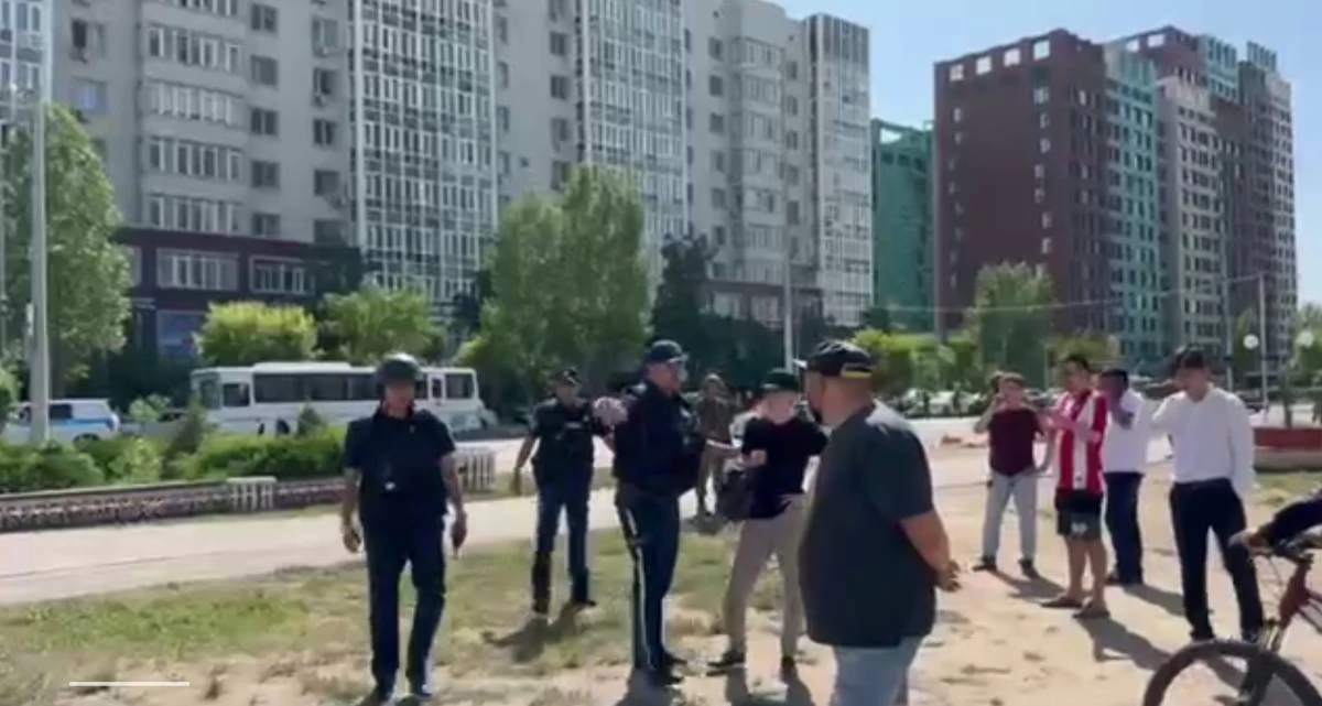 Kaspi Астанадағы бөлімшелеріне жасалған шабуыл туралы: Кепілге алынған адамдардың ішінде клиенттер жоқ