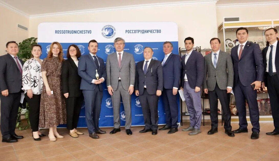 «Отандастар Қорының» президенті Абзал Сапарбекұлы «Россотрудничество» басшылығымен кездесті
