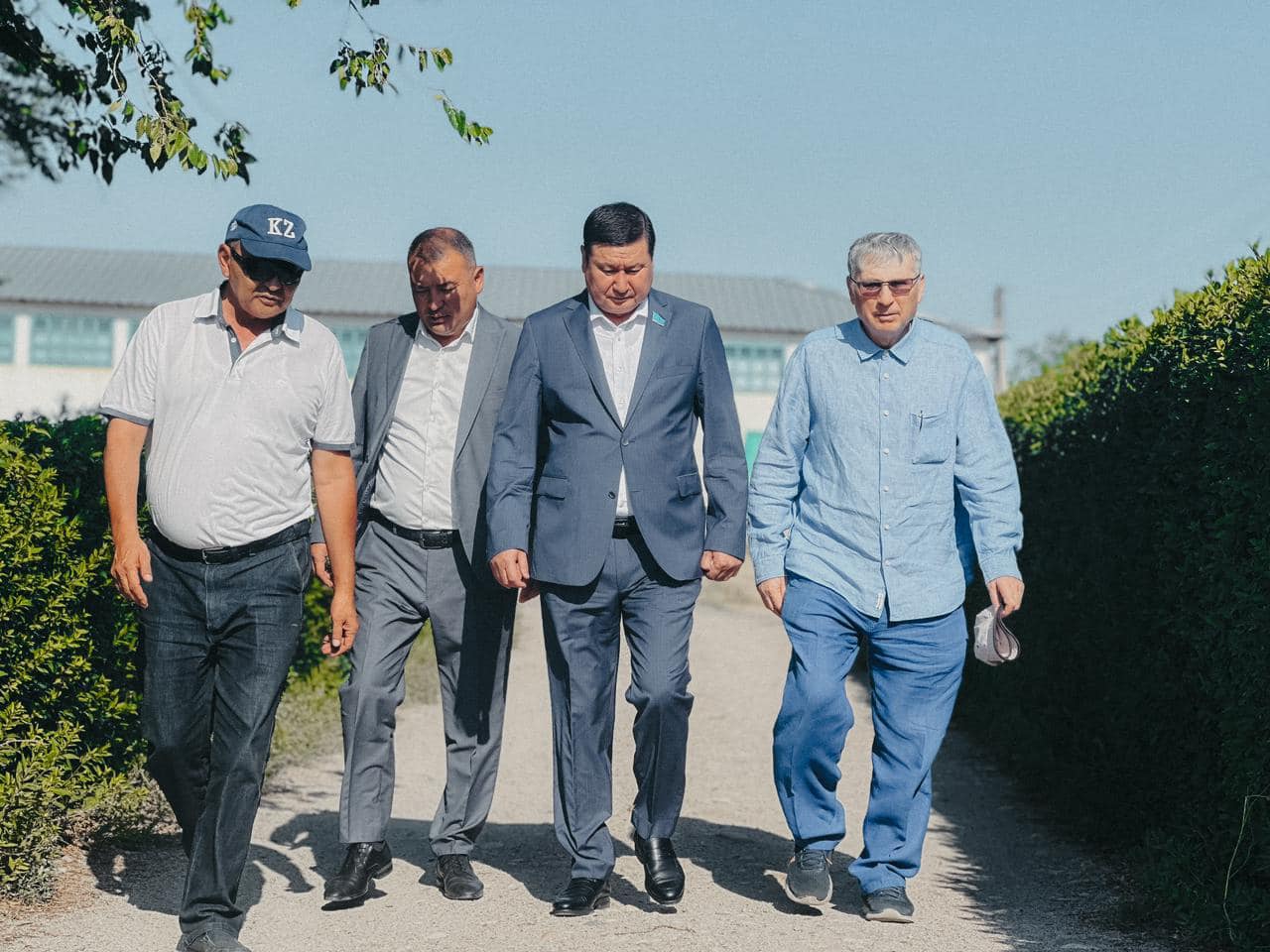 🔰 Бүгін ауданымызға Сенат депутаты Сәкен Арубаев жұмыс сапарымен, ауданда атқарылып жатқан жұмыстардың барысын көрді.