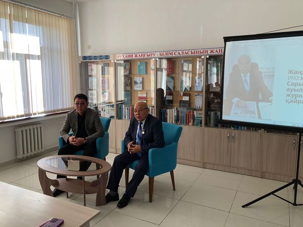 БОЛАШАҚ ТӨРТІНШІ БИЛІК ӨКІЛДЕРІМЕН ЖҮЗДЕСУ