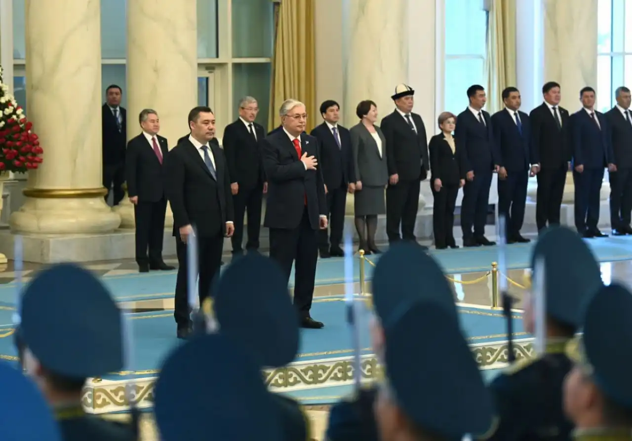 Мемлекет басшысы Ақордада Садыр Жапаровты қарсы алды